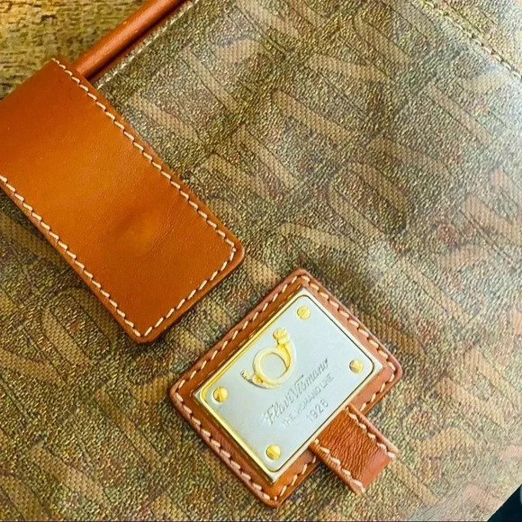 Flavi Vismano Vintage Italian Leather Crossbody - Picture 7 of 10